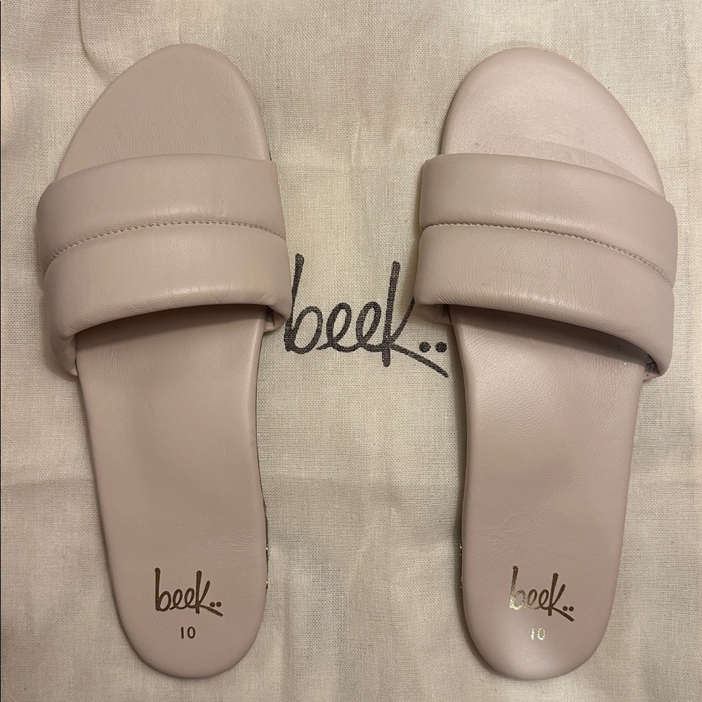 Beek Sugarbird Leather Slides in Macadamia, size 10. Never been worn!
